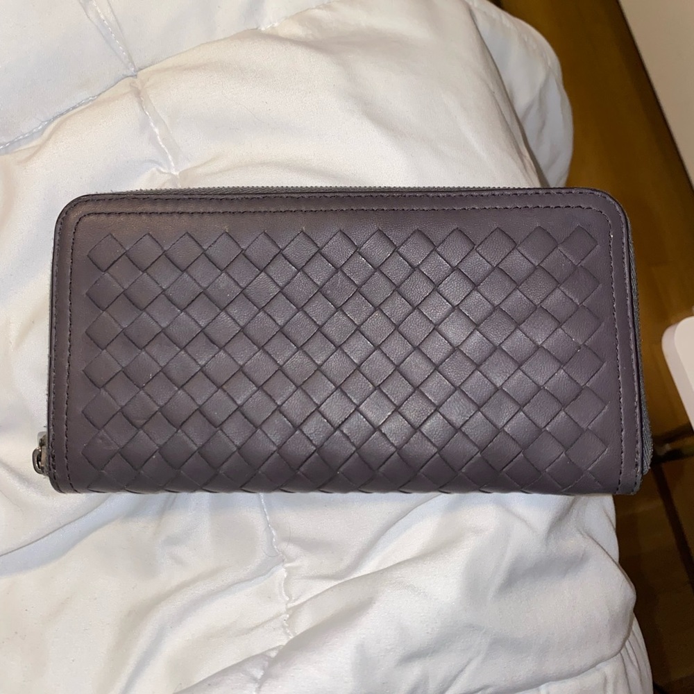 Bottega Veneta zip around wallet